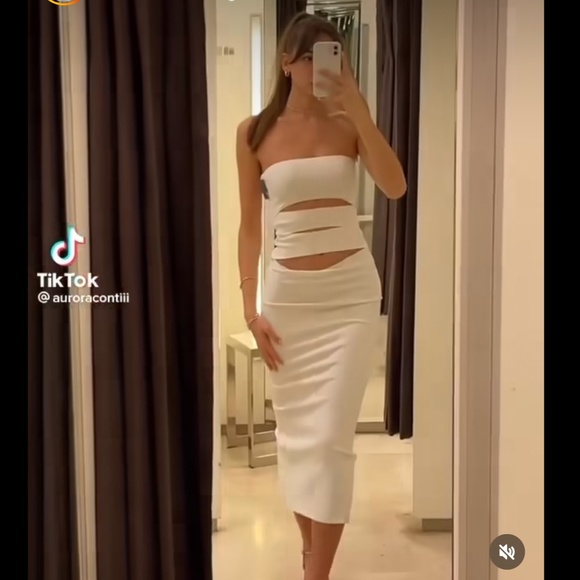 Zara CUT OUT MAXI DRESS - Picture 11 of 16